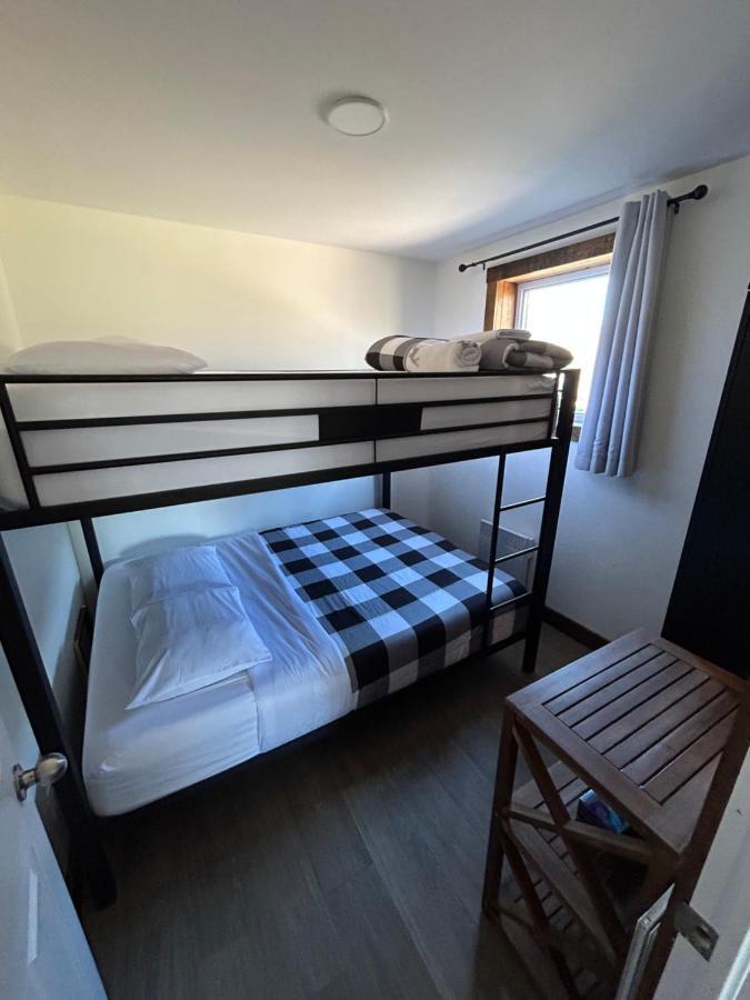 Appartement Vebron 2 à LʼAnse-Saint-Jean Extérieur photo